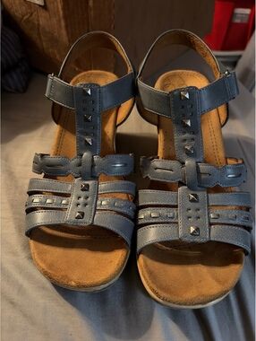 Natural Soul Women's Blue Strappy Sandals Size 9M